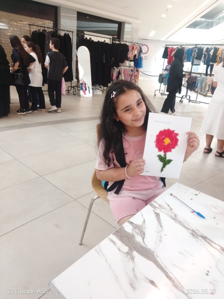 Mona nassif photo 4