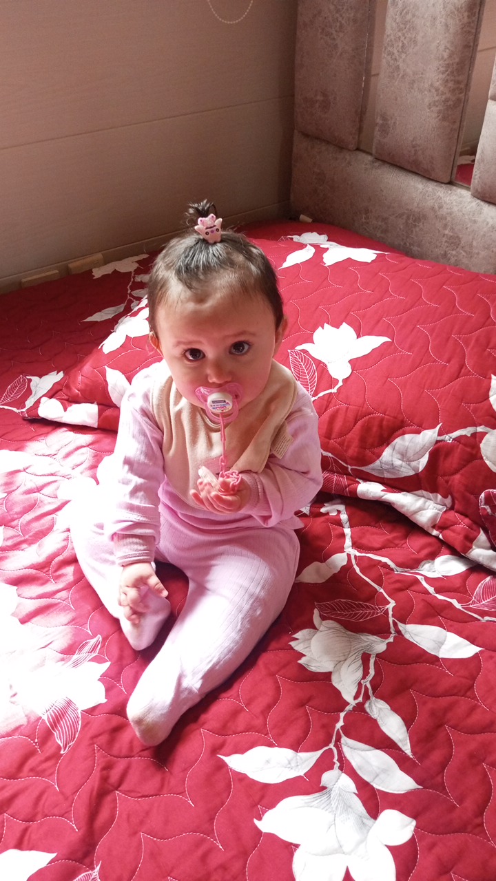 Lora askar photo 3